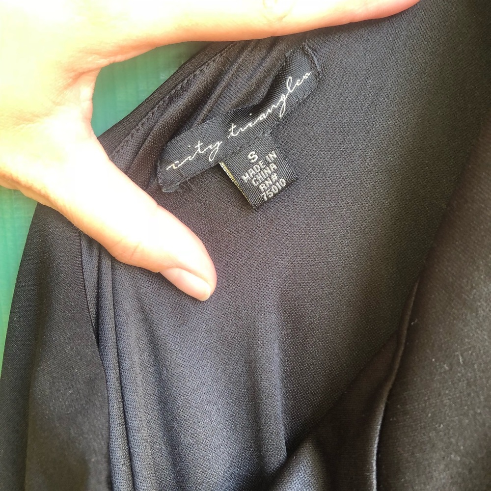 Dress - Picture 4 of 4